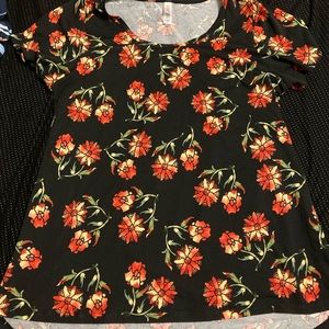 Lularoe perfect T size M